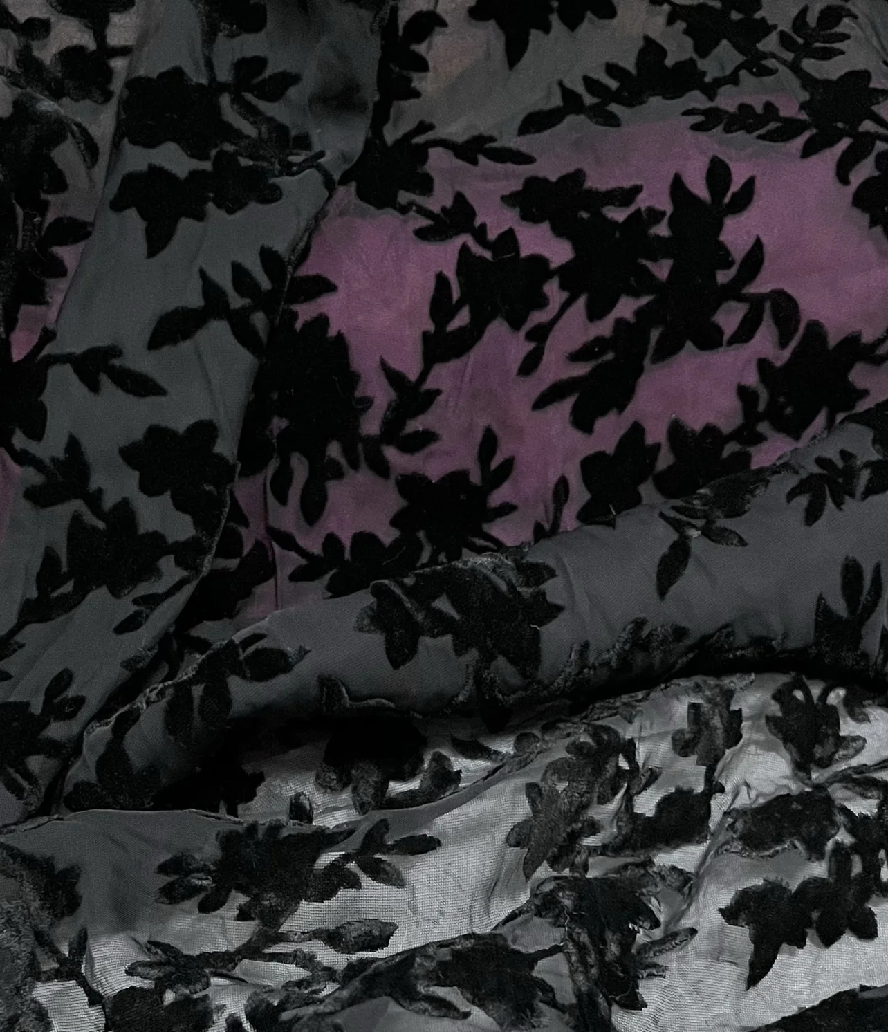 burnout velvet grey-pink foliage on black